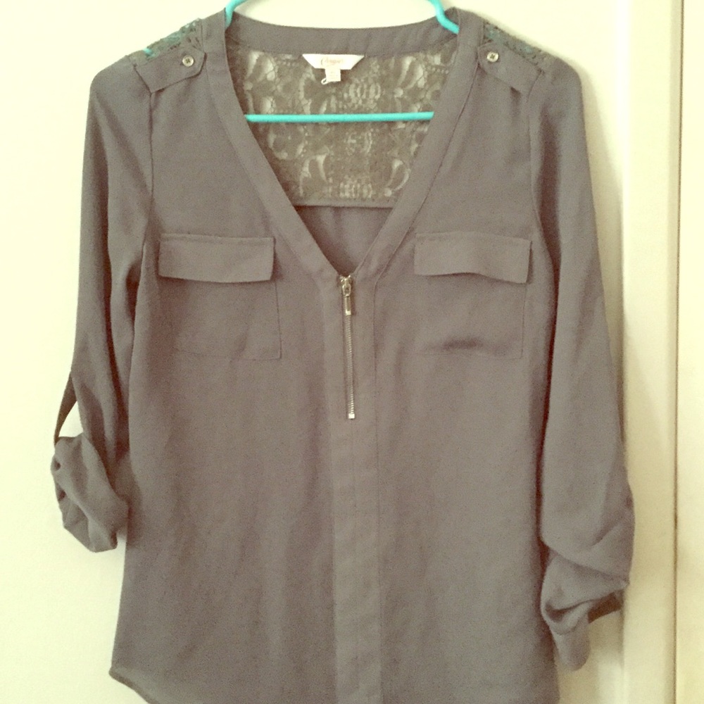 Half long and half short blouse